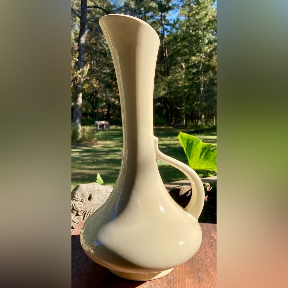 Royal Haeger Ivory/Wheat Pitcher/Vase MCM 12”
